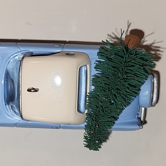 Vintage 1956 Ford Thunderbird Collector's Series Ornament (1993) - Picture 7 of 14